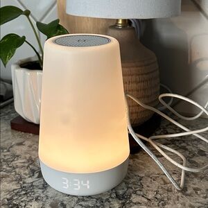 Hatch Rest+ 2nd Gen HBRESTPLUS Ultimate Smart Sleep Sound Machine Night Light